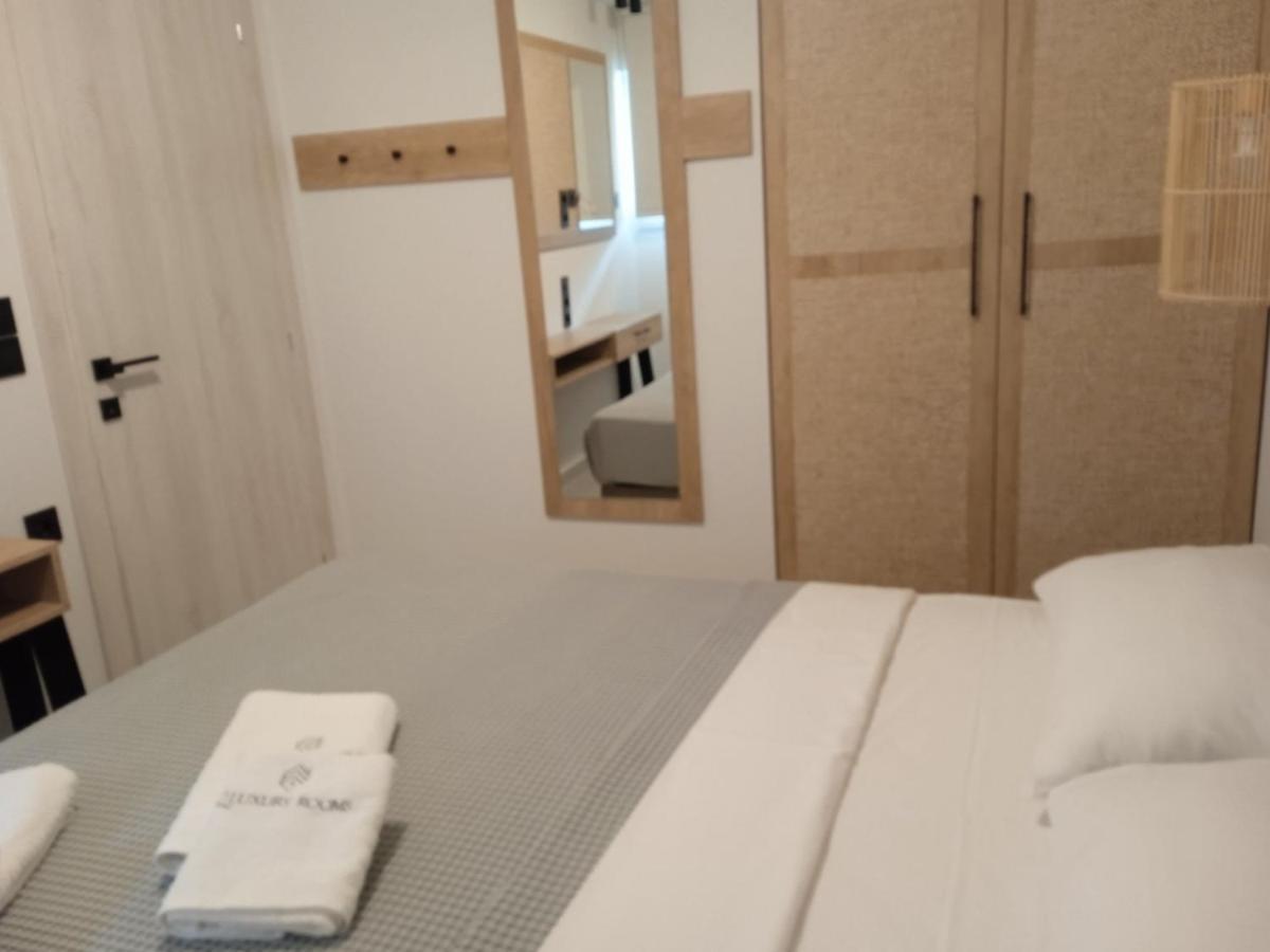 Q Luxury Rooms Paleros Exterior photo