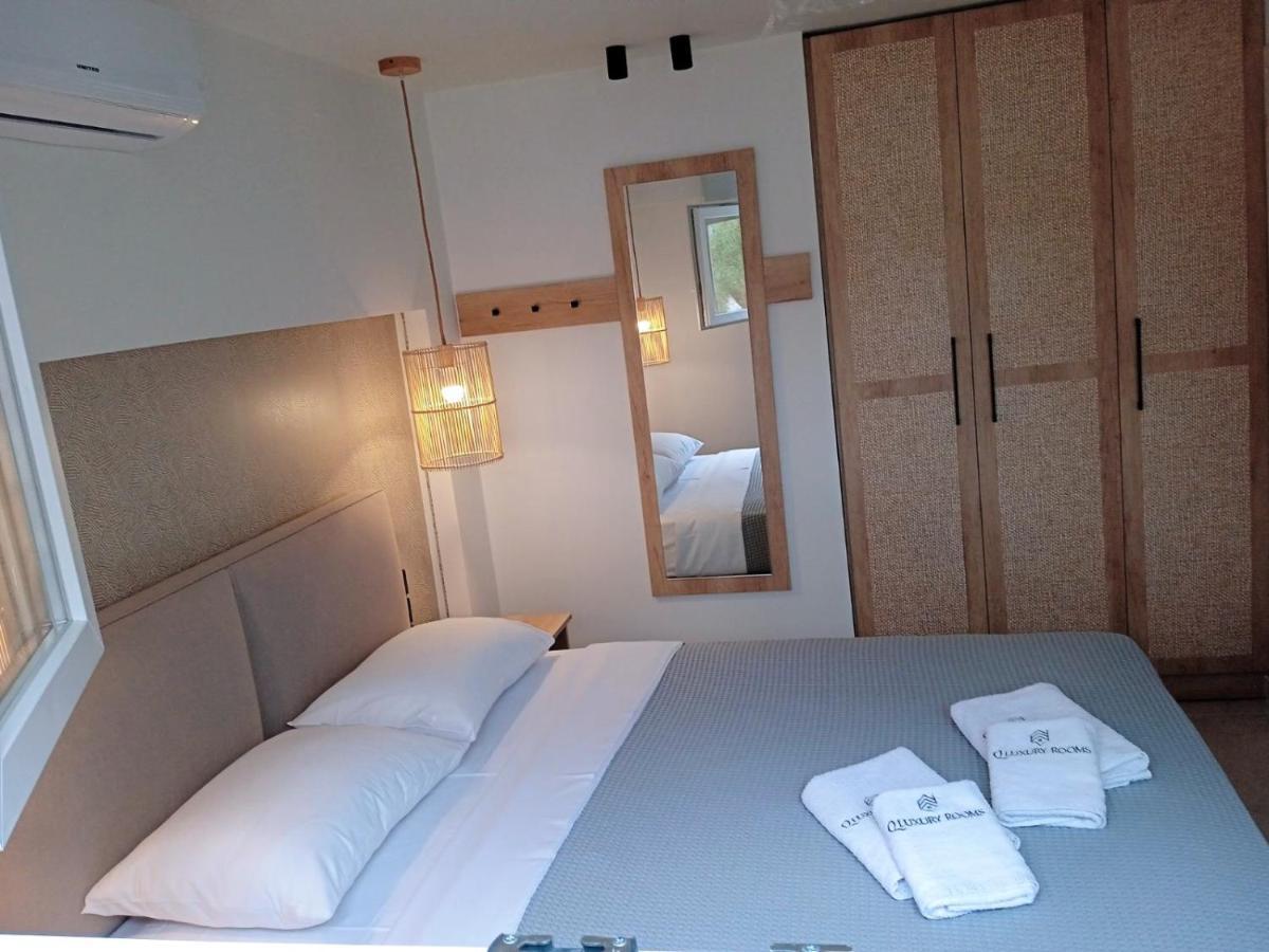 Q Luxury Rooms Paleros Exterior photo